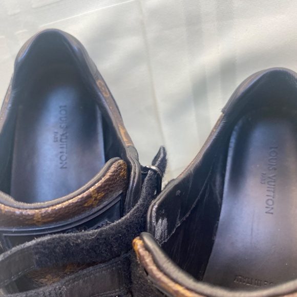 Authentic Louis Vuitton Size 30 Kids shoes - needs repair - Picture 3 of 9